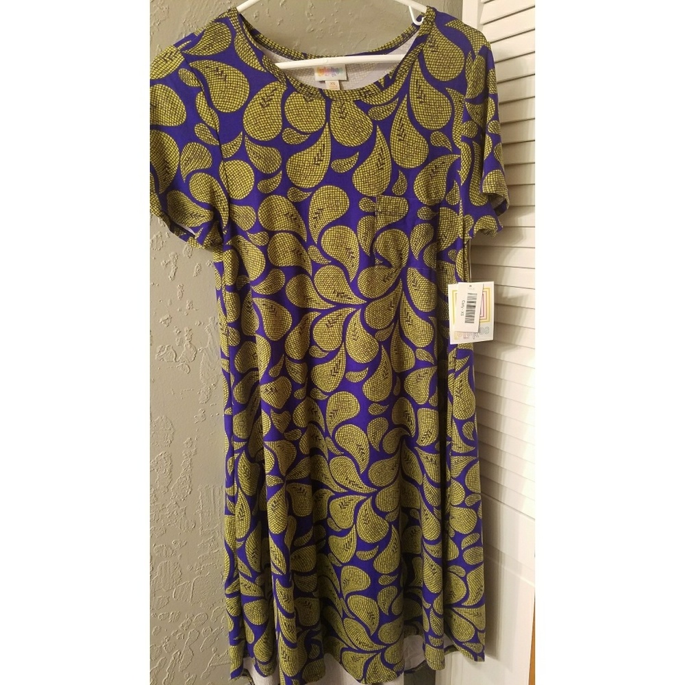 LULAROE. Xs legging material Carly.